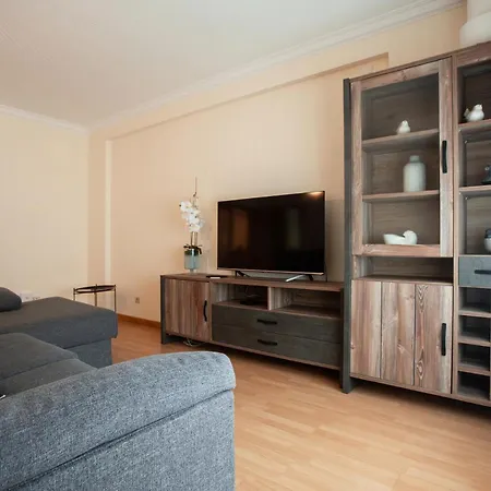Modern 2-bedroom Flat In Odivelas Apartmán