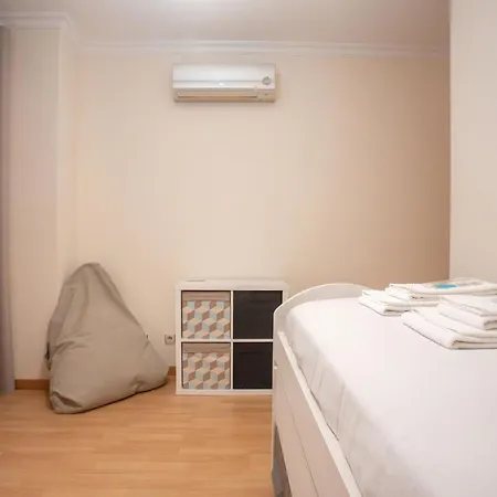 Modern 2-bedroom Flat In Odivelas Apartmán Lisboa